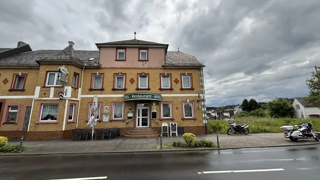 Jurgen Rouwhorst_Hotel Restaurant Thüringerhof_Neuhäusel_review