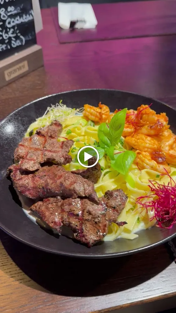 Malama RESTAURANT & Lounge_Neuwied_slider_image_2