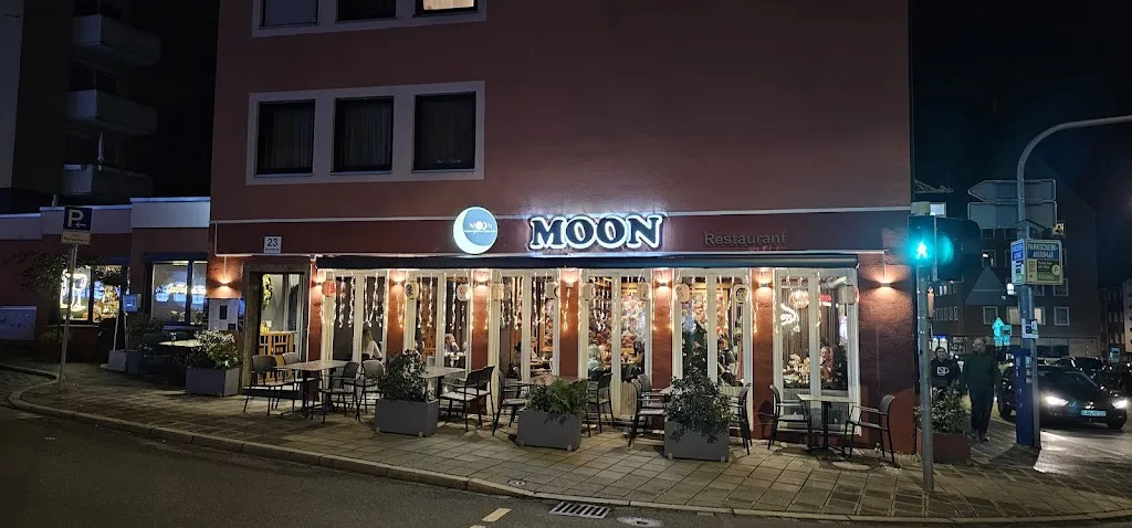 Moon Restaurant_Nürnberg_slider_image_1