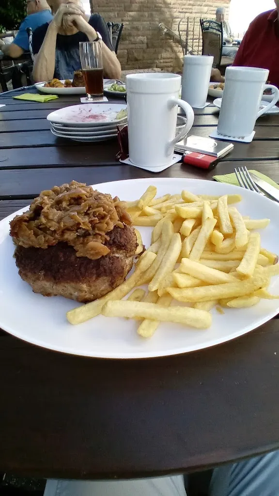 Gasthaus Lenerz restaurant in Newel