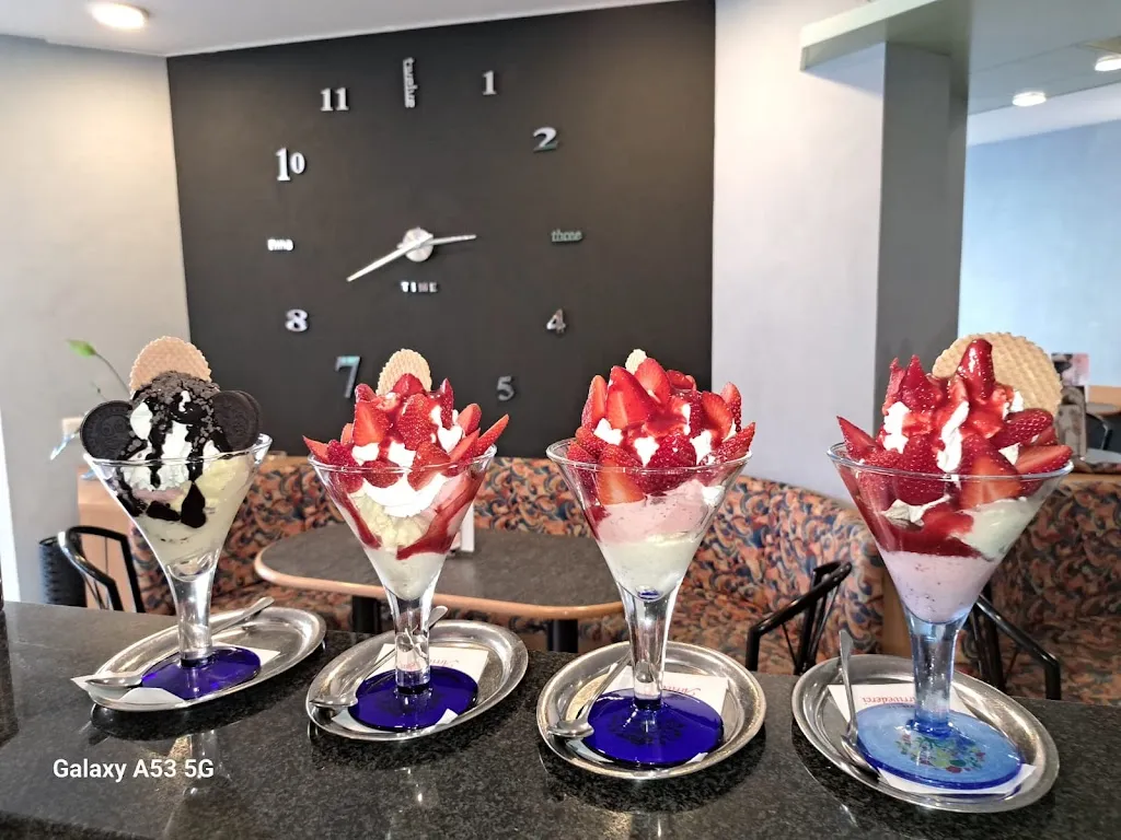 Eis Boutique Niederfischbach_Niederfischbach_slider_image_3