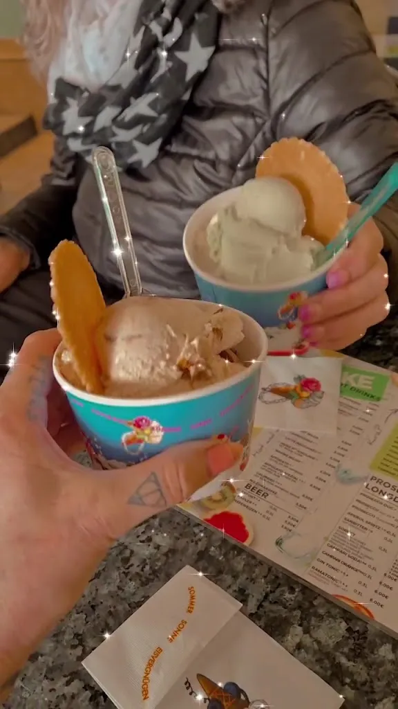 Eiscafé Luca_Graben-Neudorf_slider_image_2