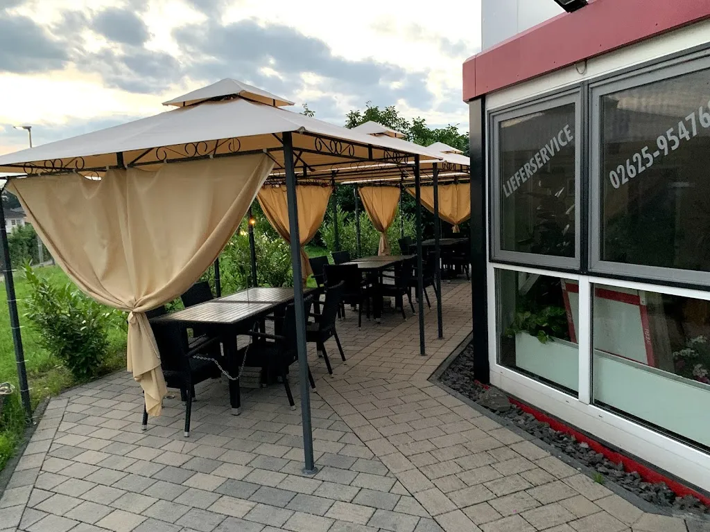 Qui Pizza Italia restaurant in Ochtendung