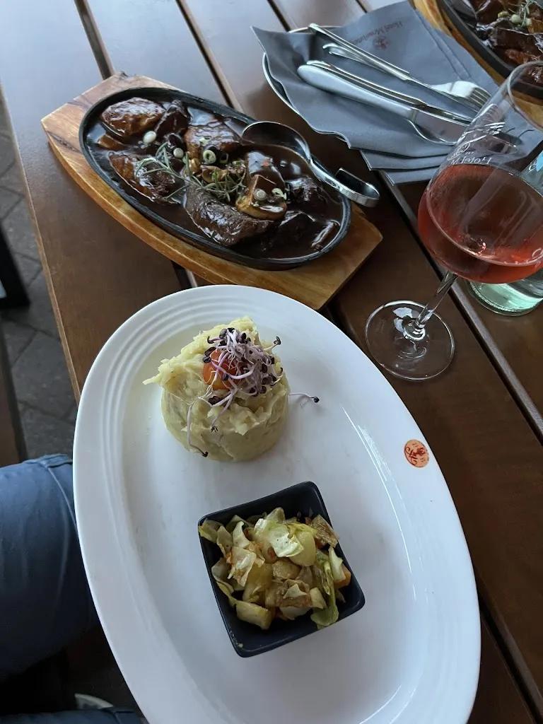 Harry und Doris Brösch restaurant in Osann-Monzel