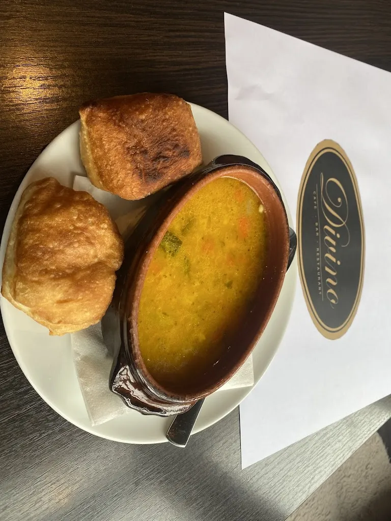 Menu_Divino Restaurant Mediterran Balkan Spezialitäten_Main_image_5