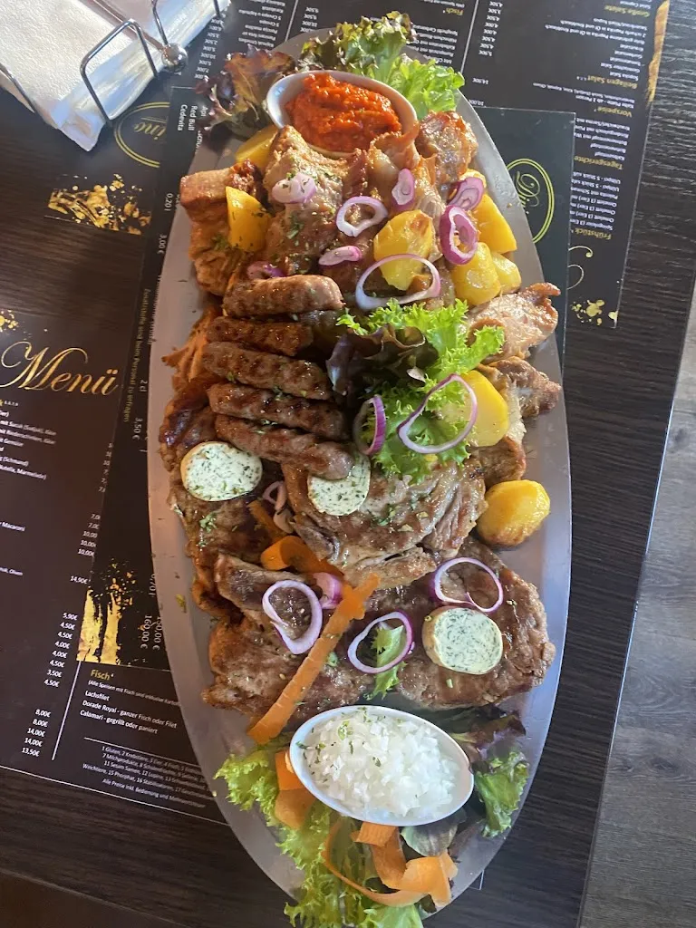 Menu_Divino Restaurant Mediterran Balkan Spezialitäten_Main_image_6