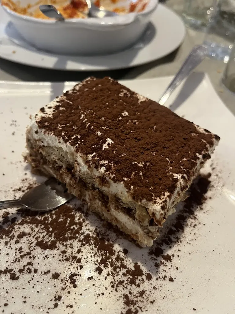 Ritika_Pizzeria Ristorante La Pineta_Main_review