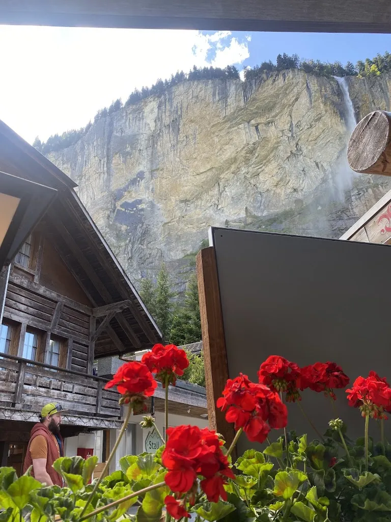 Devmin Perera_Restaurant Weidstübli_Lauterbrunnen_review