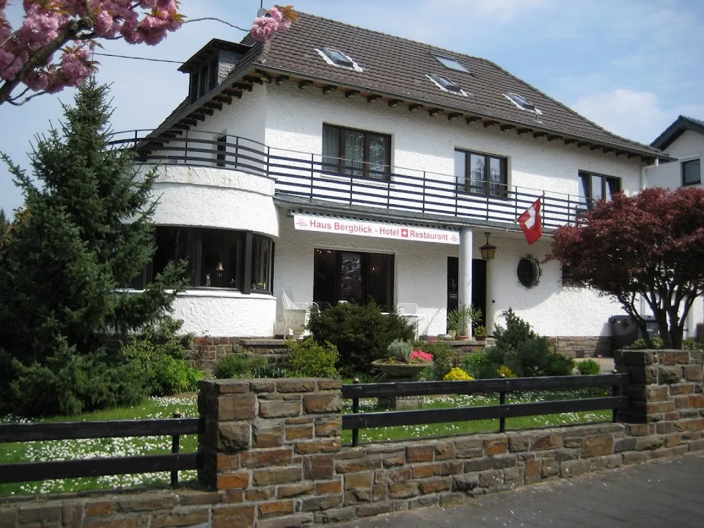 Haus Bergblick restaurant in Rheinbreitbach