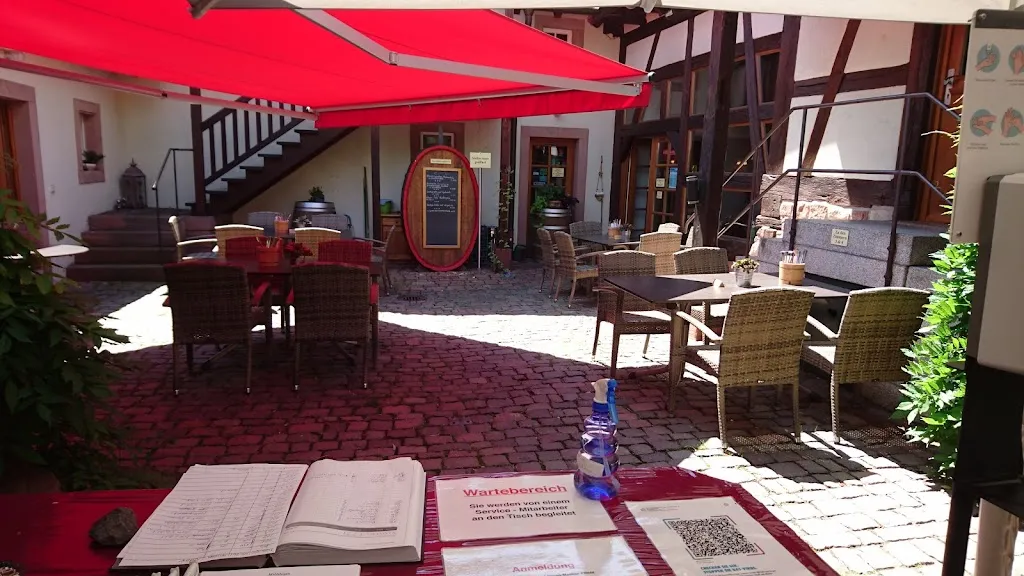 Alter Kastanienhof restaurant in Rietburg