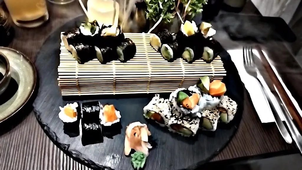 Umami Cuisine_Rhens_slider_image_2