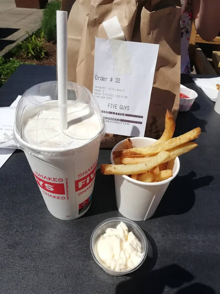 Menu_Five Guys Zweibrücken, Fashion Outlet_Zweibrücken_immagine_7