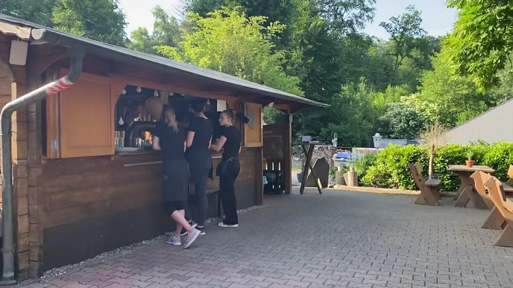 Spießbratenhalle_Schillingen_slider_image_2