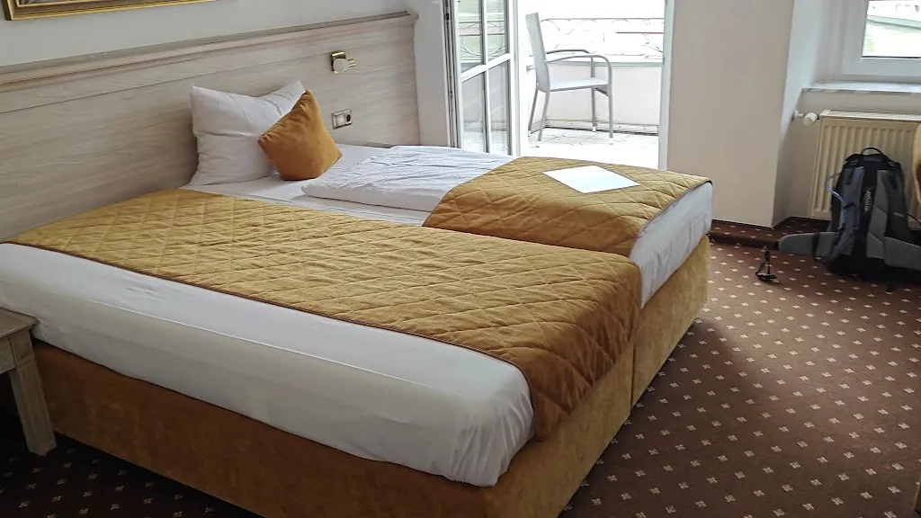 Neil Richardson (Neil R)_Rheinhotel St.Goar_Goar_review