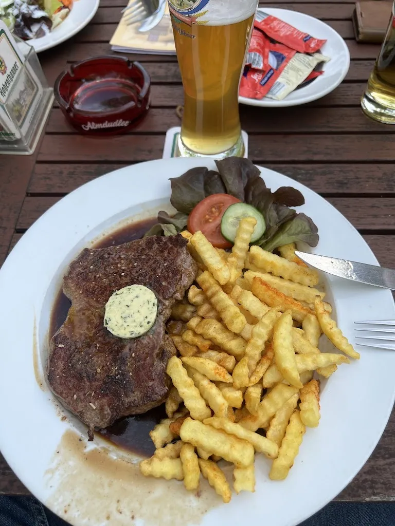 Levente Pálóczi_Gaststätte zur alten Mühle_Mamming_recensione