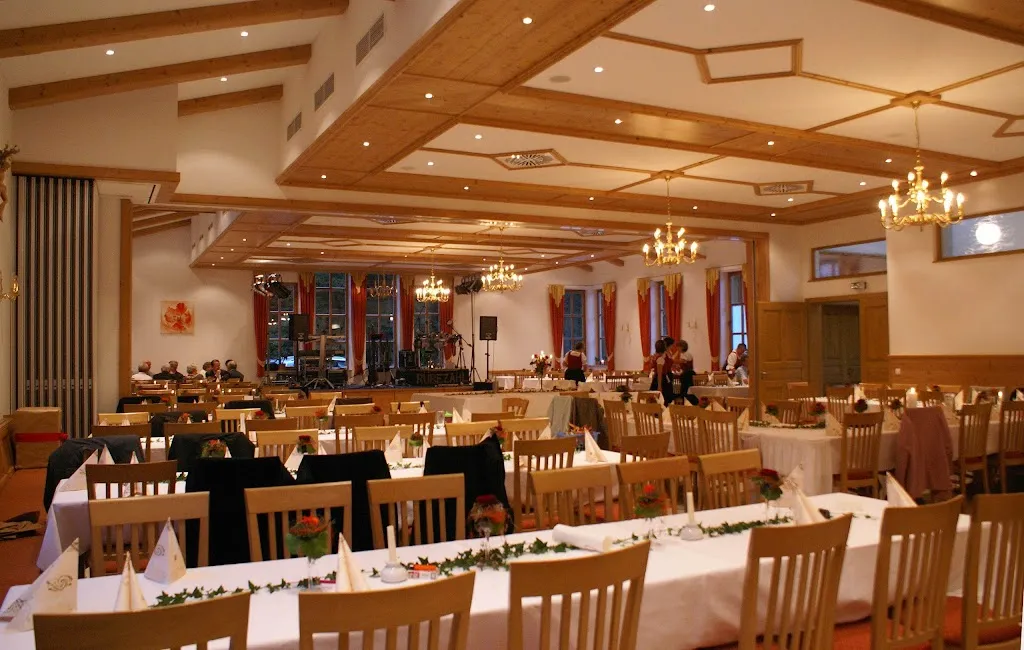 Gasthof Scheuenpflug - Johann Scheuenpflug restaurant in Moosthenning