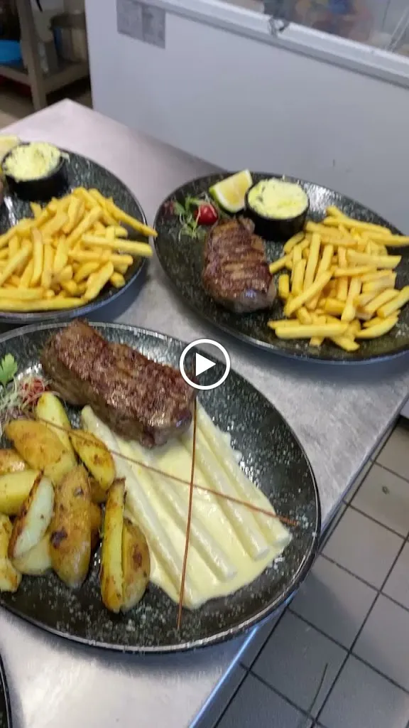 Ristorante Pizzeria La Fontana_Schweich_slider_image_2