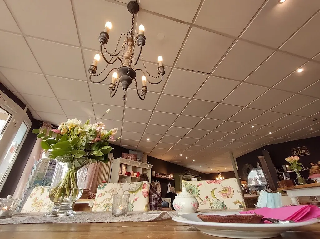 La Fleur - Café & Accessoires restaurant in Schweigen-Rechtenbach