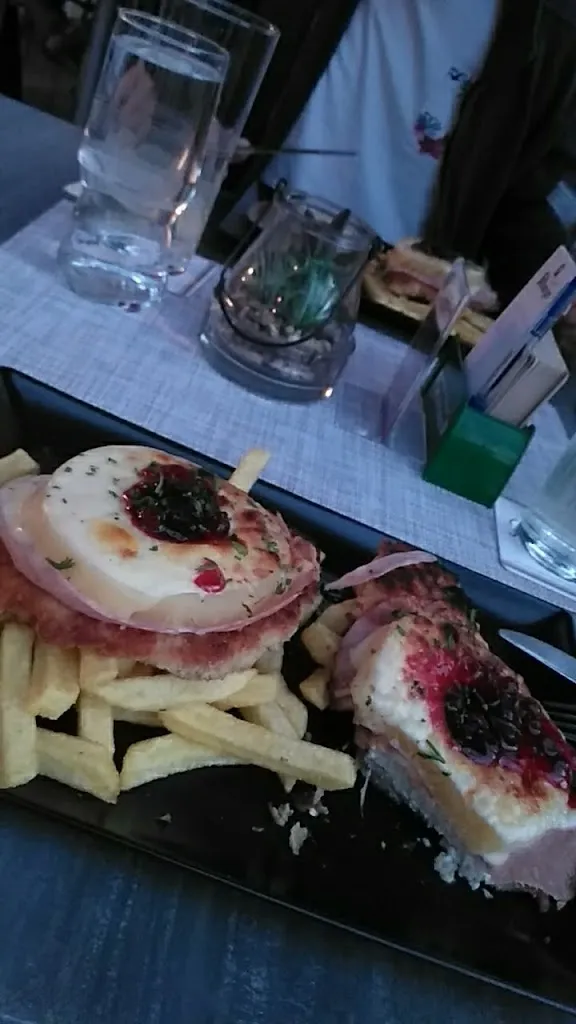 Menu_Dino´s Balkan Stube_Sörgenloch_image_2