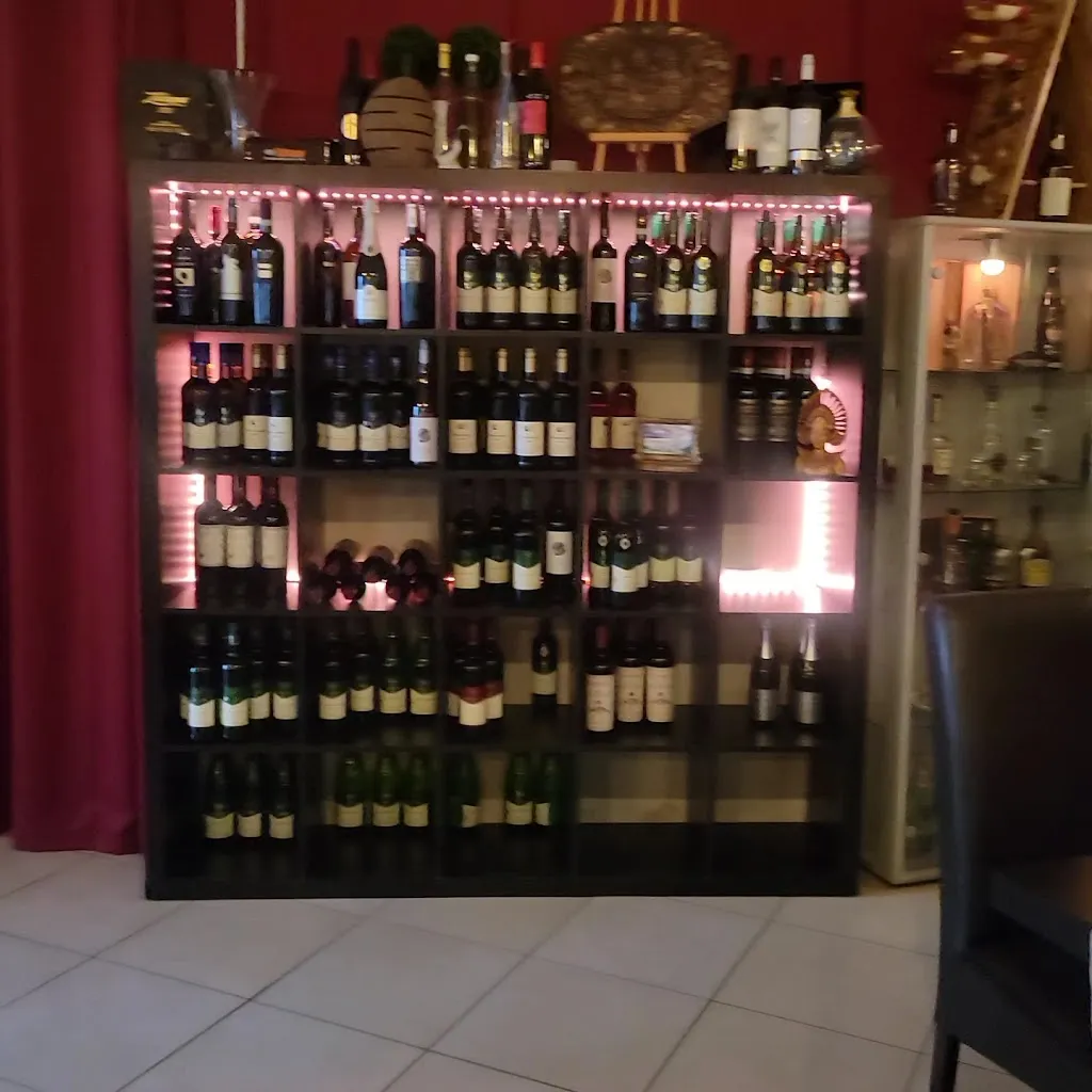 Dino´s Balkan Stube_Sörgenloch_slider_image_2