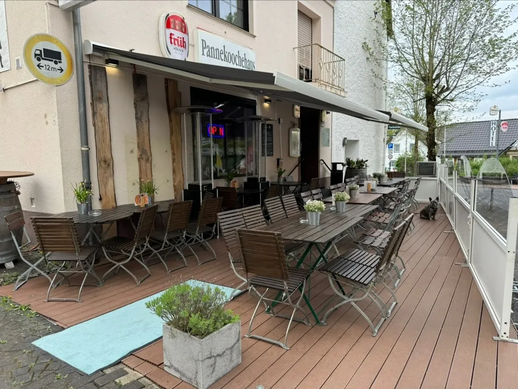 Pannekooche - Schnitzel Haus Stadtkyll 🧑🏻‍🍳 / Angebot für Familien mit Kinder 10 % auf alles restaurant in Stadtkyll