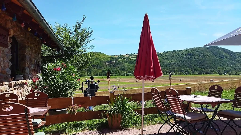 Gasthaus HERRENHOF Wein- und Vesperstube_Staudernheim_slider_image_2