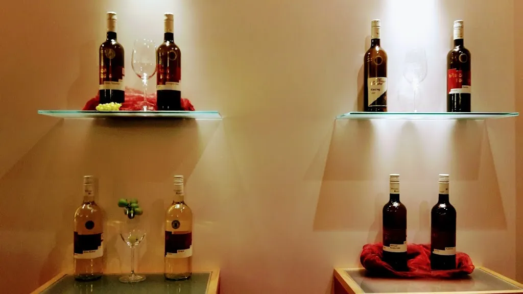 Weingut & Gutsschänke Burghof restaurant in Stadecken-Elsheim