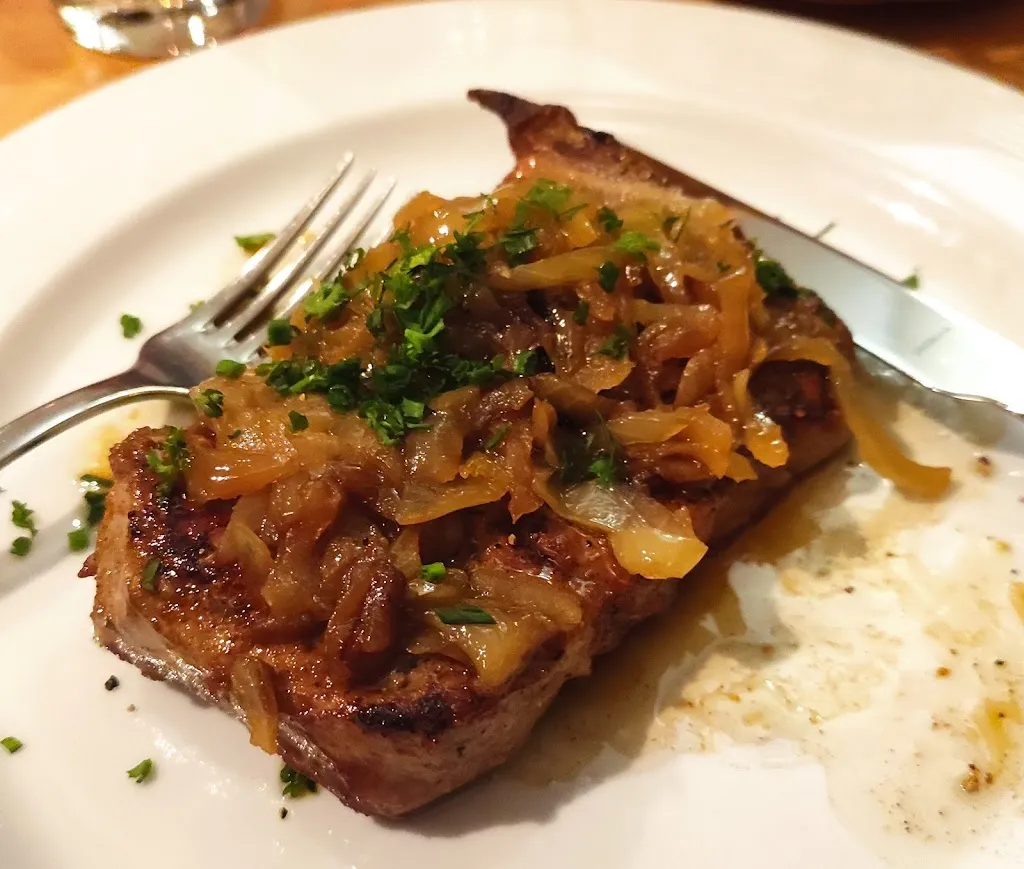 Weingut & Gutsschänke Burghof_Stadecken-Elsheim_slider_image_2