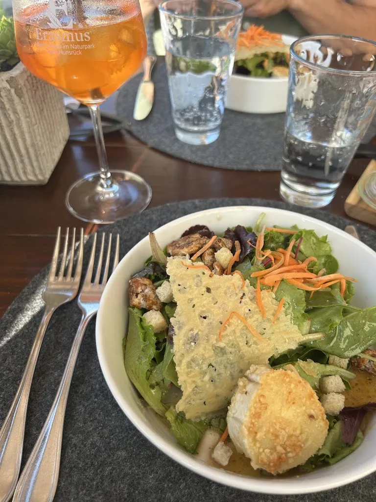 Eva Hoven_Restaurant Erasmus_Trassem_review