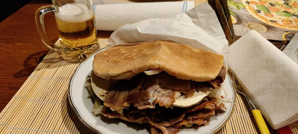 Andreas Färbert_Mc Döner_Thaleischweiler-Fröschen_review