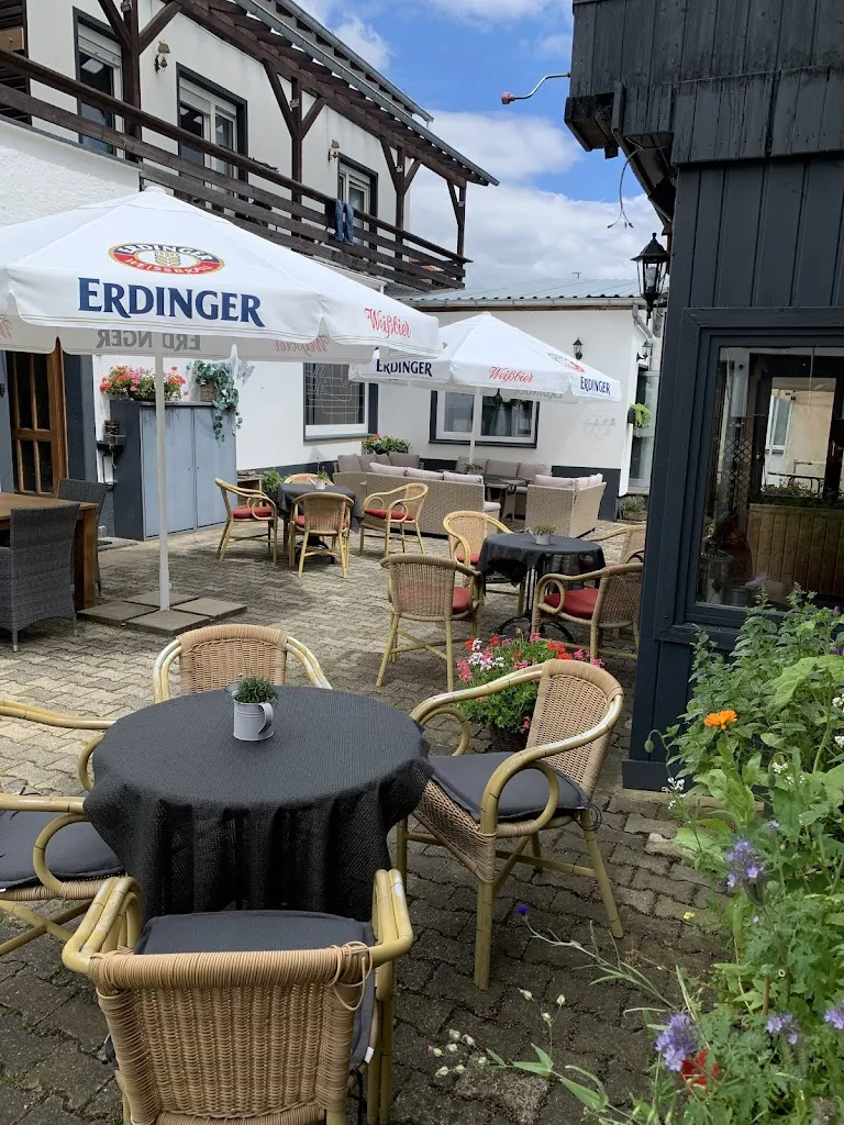 Gasthaus Schürmann - Vulkaneifel_Üdersdorf_slider_image_1