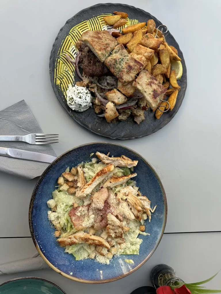 Atria Ong_OLA KALA Griechisches Restaurant-CAFE BAR_Dingolfing_review