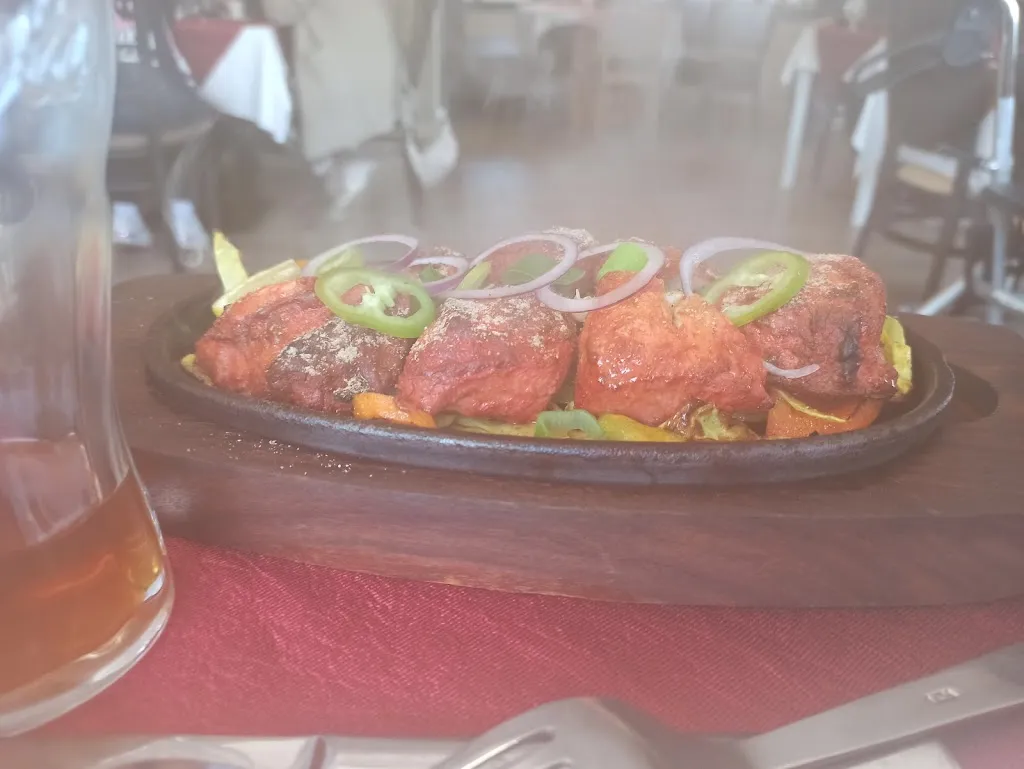 Bella Bell_Taj Restaurant_Unnau_review