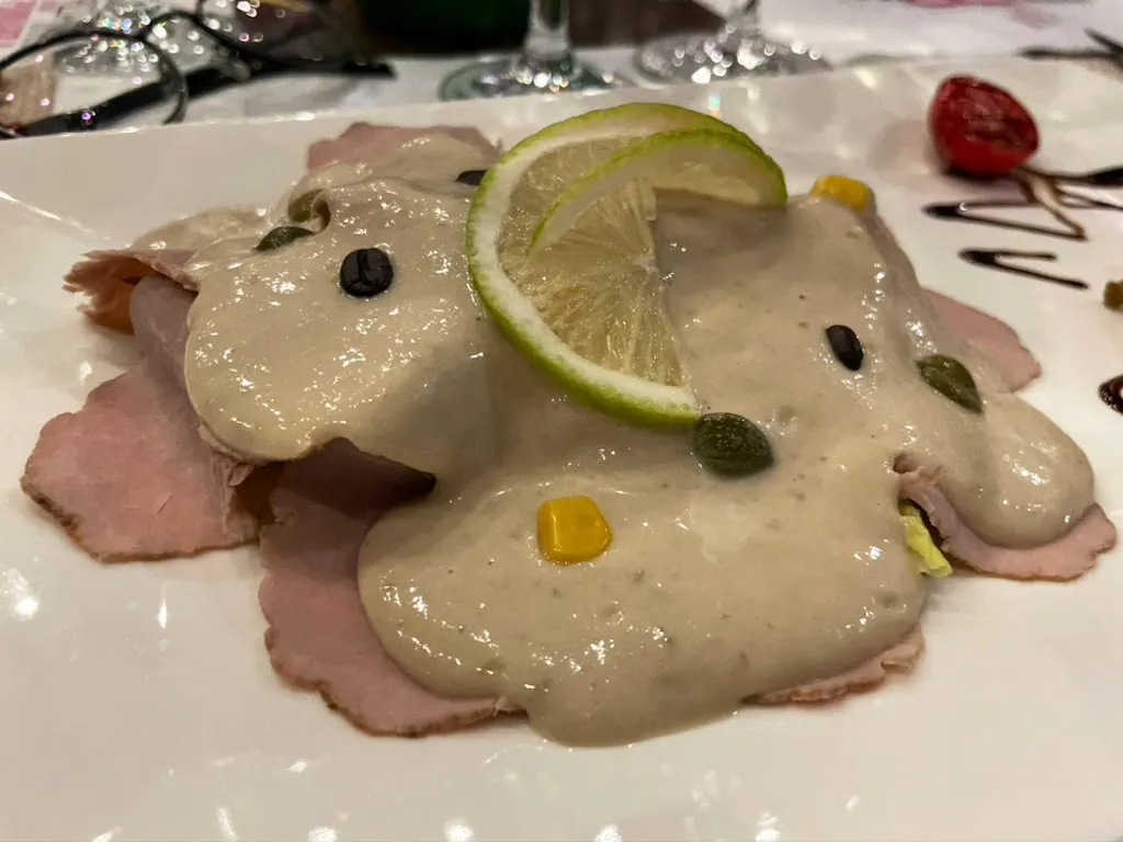 Karl Staufenbiel_Lobue Feinkost & Vinothek_Urbach_review