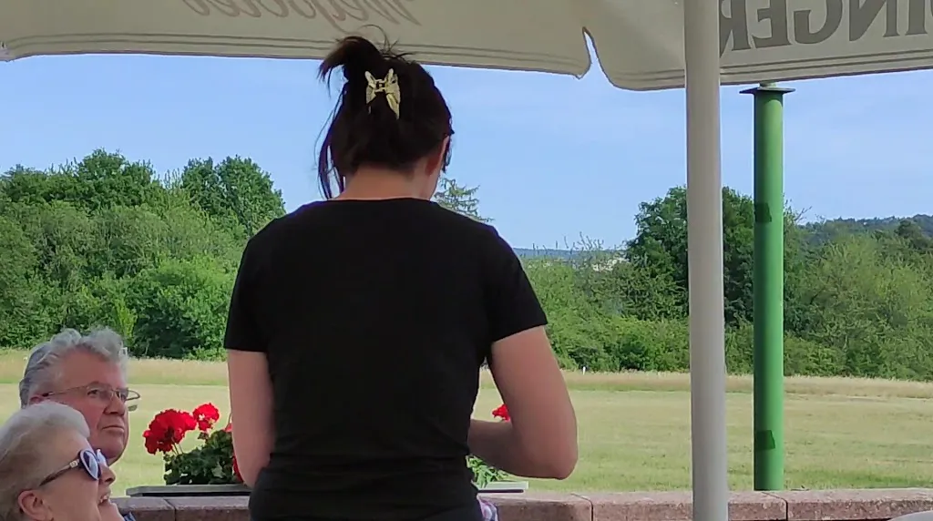 Flugplatzgaststätte-Mont-Royal Original Ungarischer Restaurant_Traben-Trarbach_slider_image_2