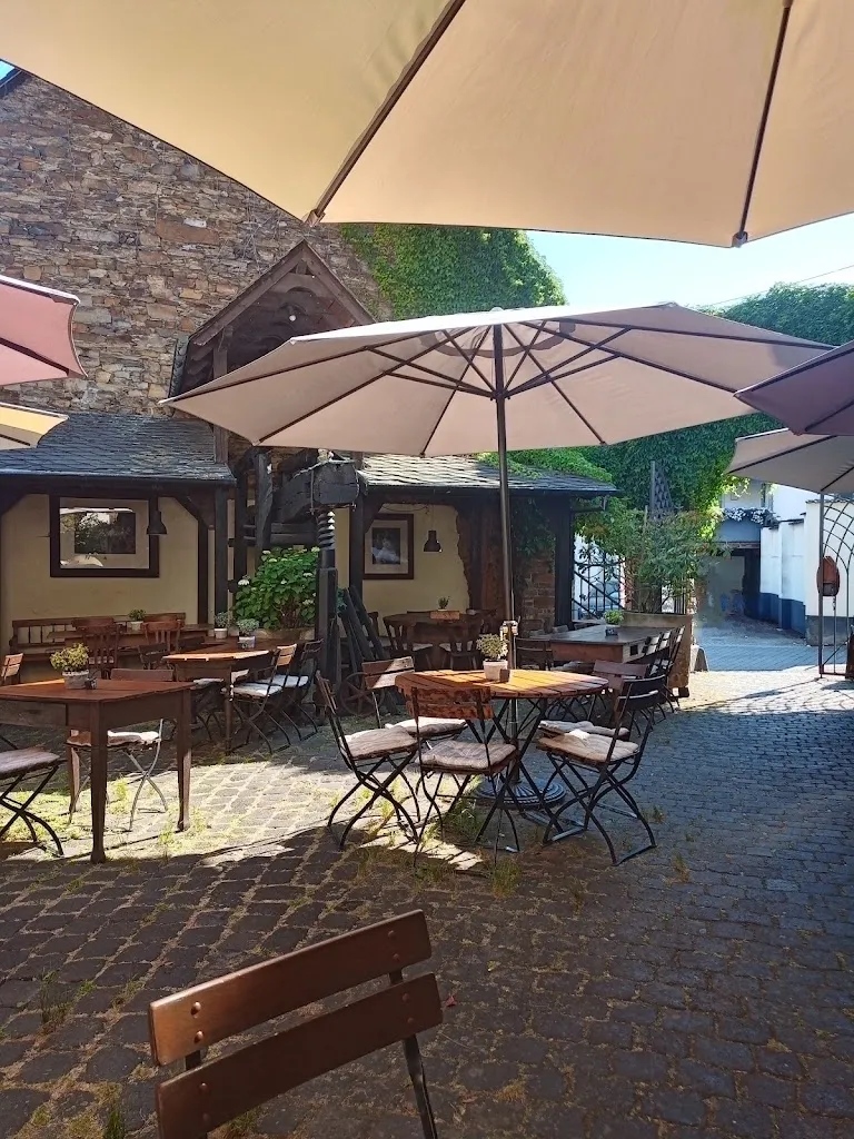 Gutsschänke Schaaf restaurant in Winningen