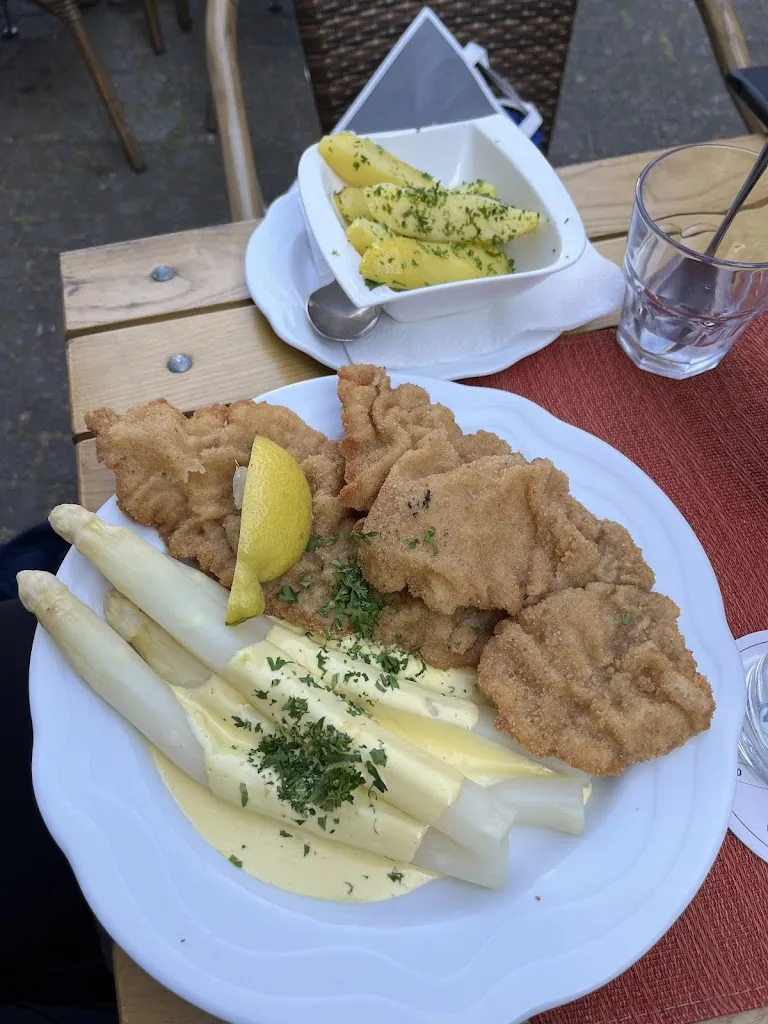 Menu_Weinstube Restaurant Brunnenklause_Winningen_immagine_9