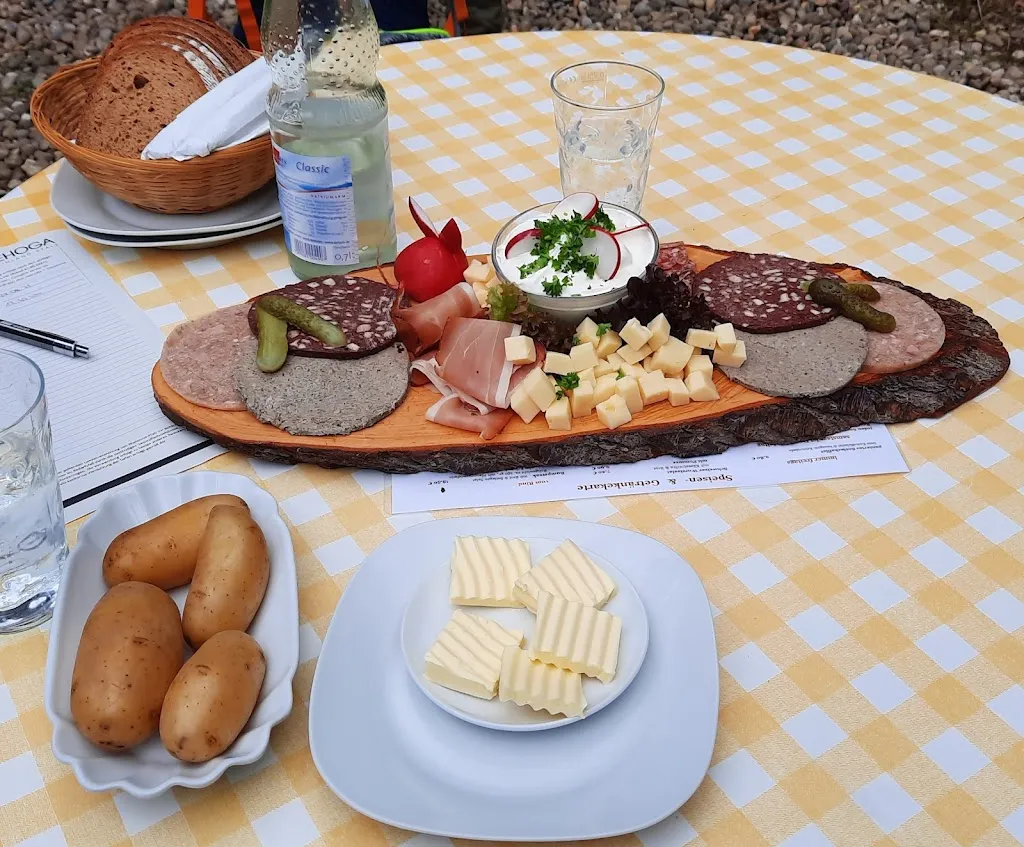 Oppauer Haus Naturfreundehaus_Weinstraße_slider_image_2