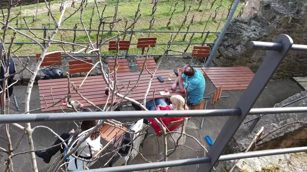 Burgschaenke Wachtenburg_Weinstraße_slider_image_2