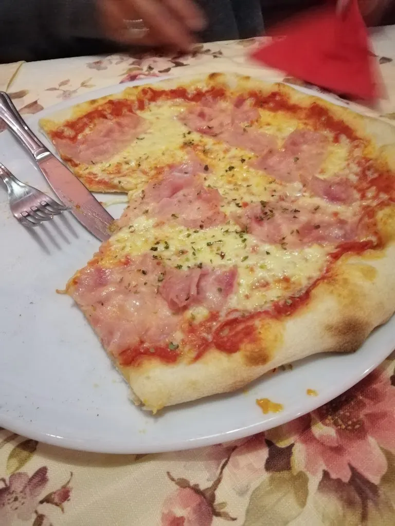 Menu_Restaurant Pizzeria Schwanen_Wehr_immagine_7