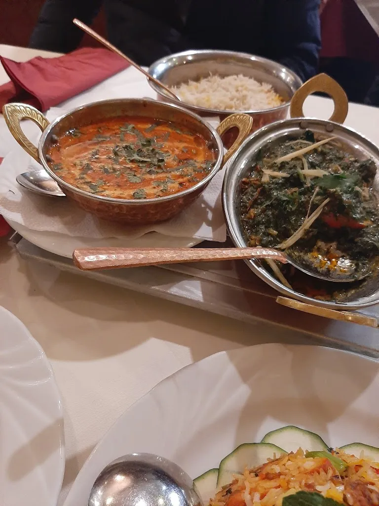 Humna Shuaib_PUNJAB PALACE Gräfelfing_Gräfelfing_recensione