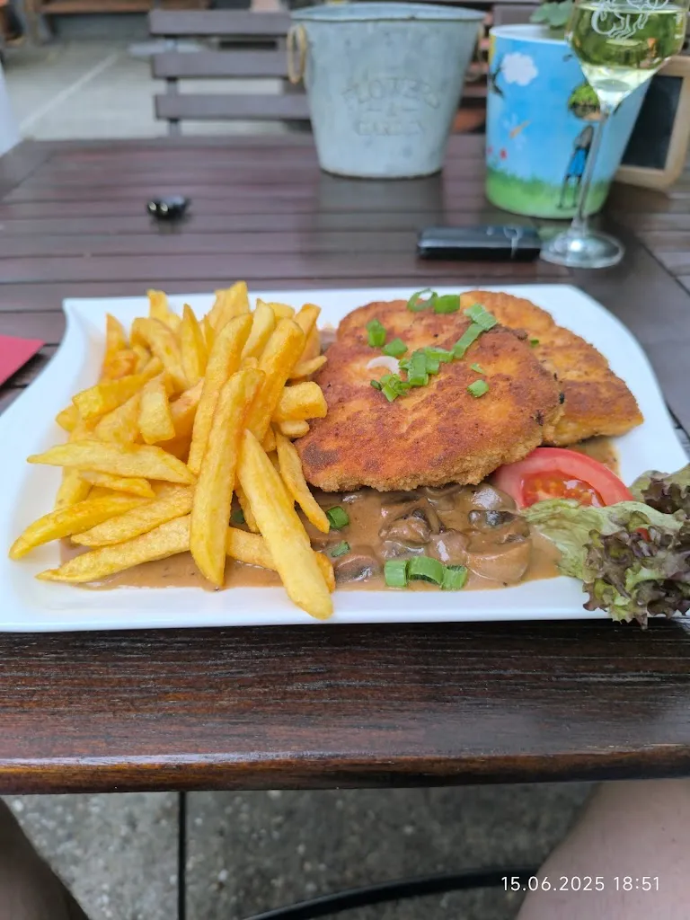 Weingasthof „Zum weißen Roß“ ristorante a Osthofen
