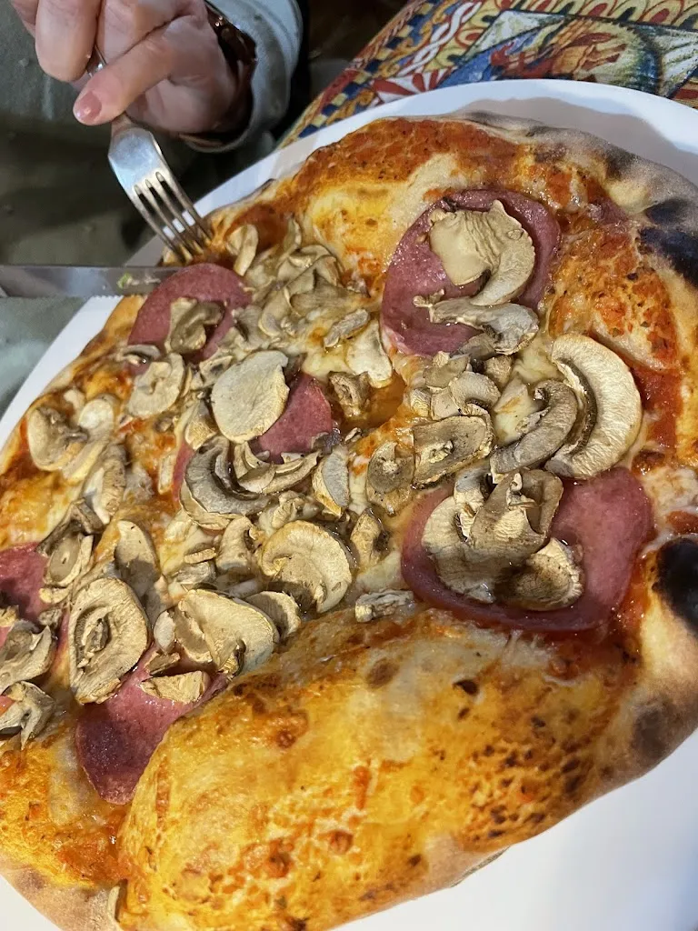 Pizzeria 