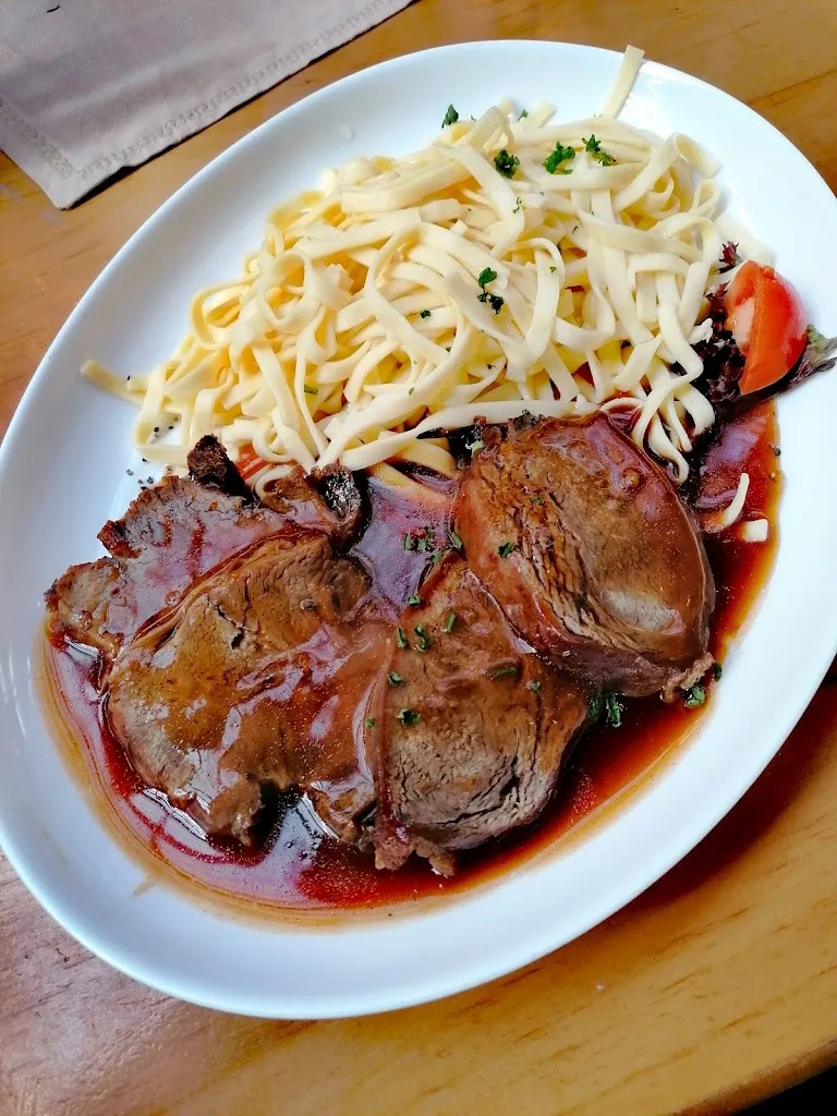 Weinstube Bitzel GbR_Winden_slider_image_3