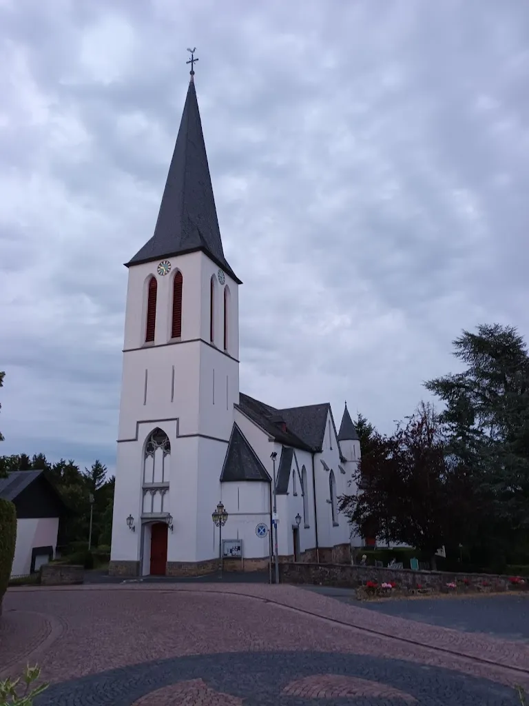 Zur Post restaurant in Windhagen