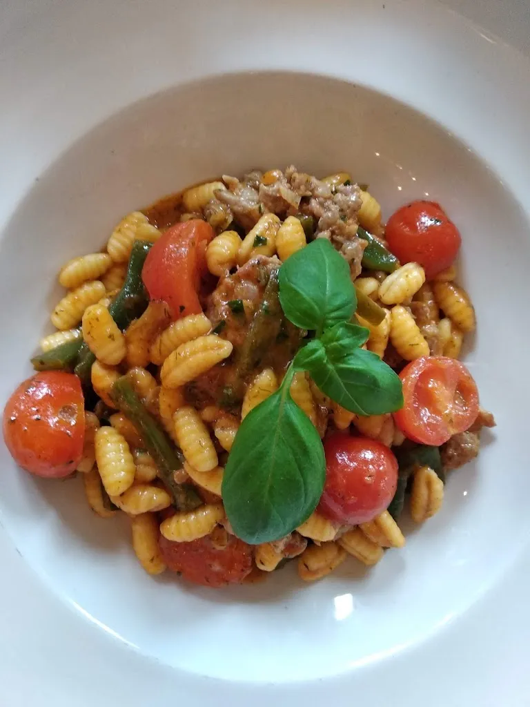 Eduardo Roxius_Divino Restaurant & Catering GmbH_Gräfelfing_review