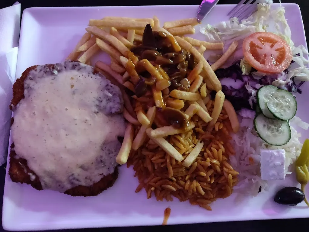 Menu_AKRO Cafe Restaurant Lounge Sportsbar_Wissen_immagine_6