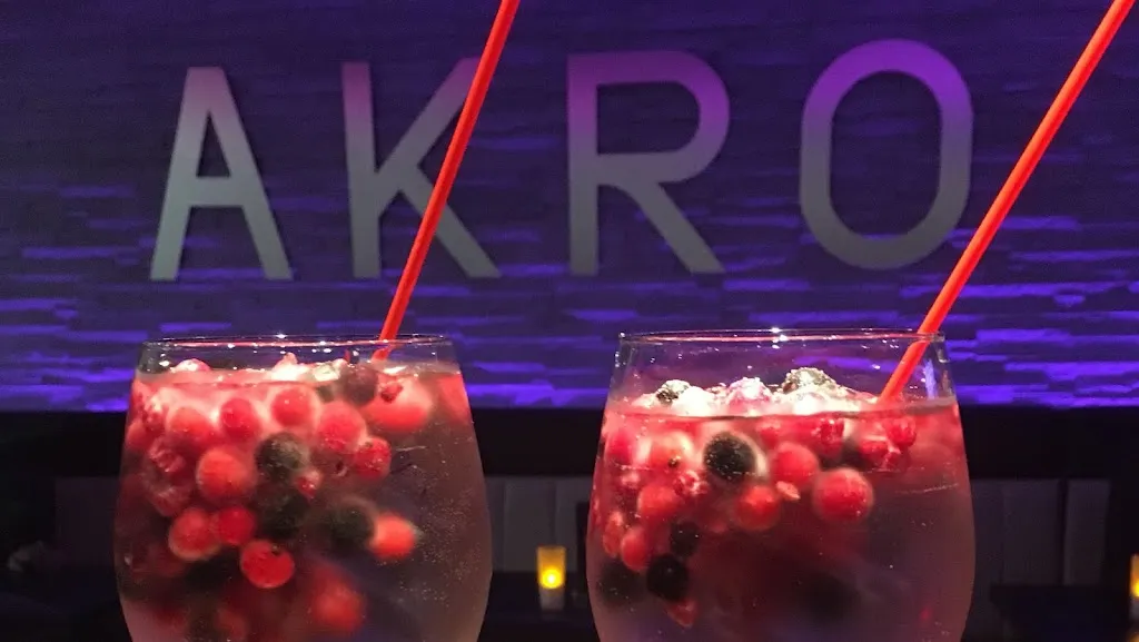 AKRO Cafe Restaurant Lounge Sportsbar_Wissen_slider_image_2