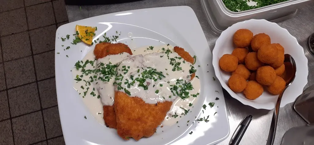 Regina Hemmer Gaststätte Zum Reiterstübchen_Zeiskam_slider_image_2