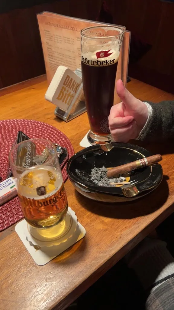 Jan Kroeger_Antoniuskeller Zell_(Mosel)_review